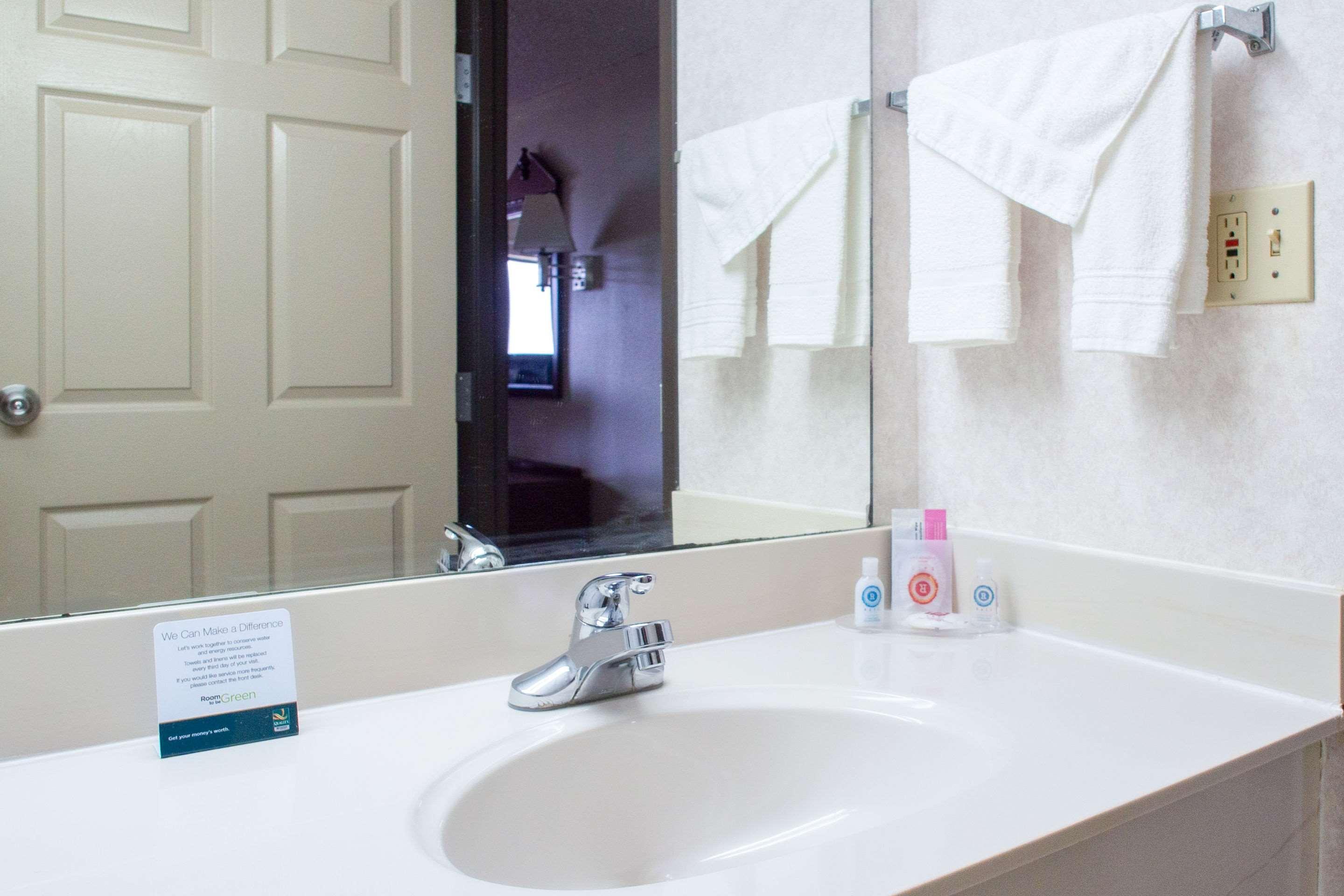 Quality Inn Moore - Oklahoma City Eksteriør billede