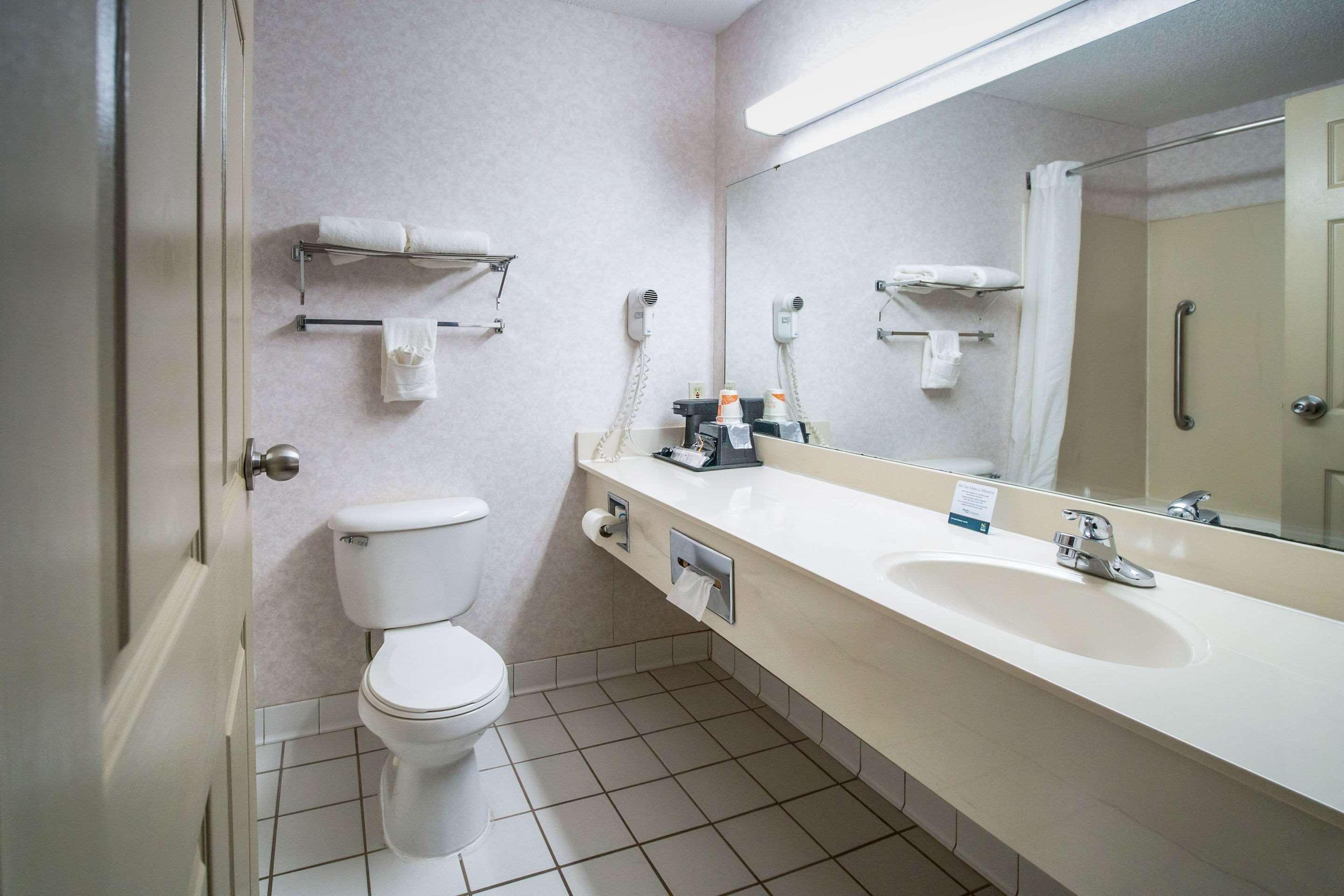 Quality Inn Moore - Oklahoma City Eksteriør billede