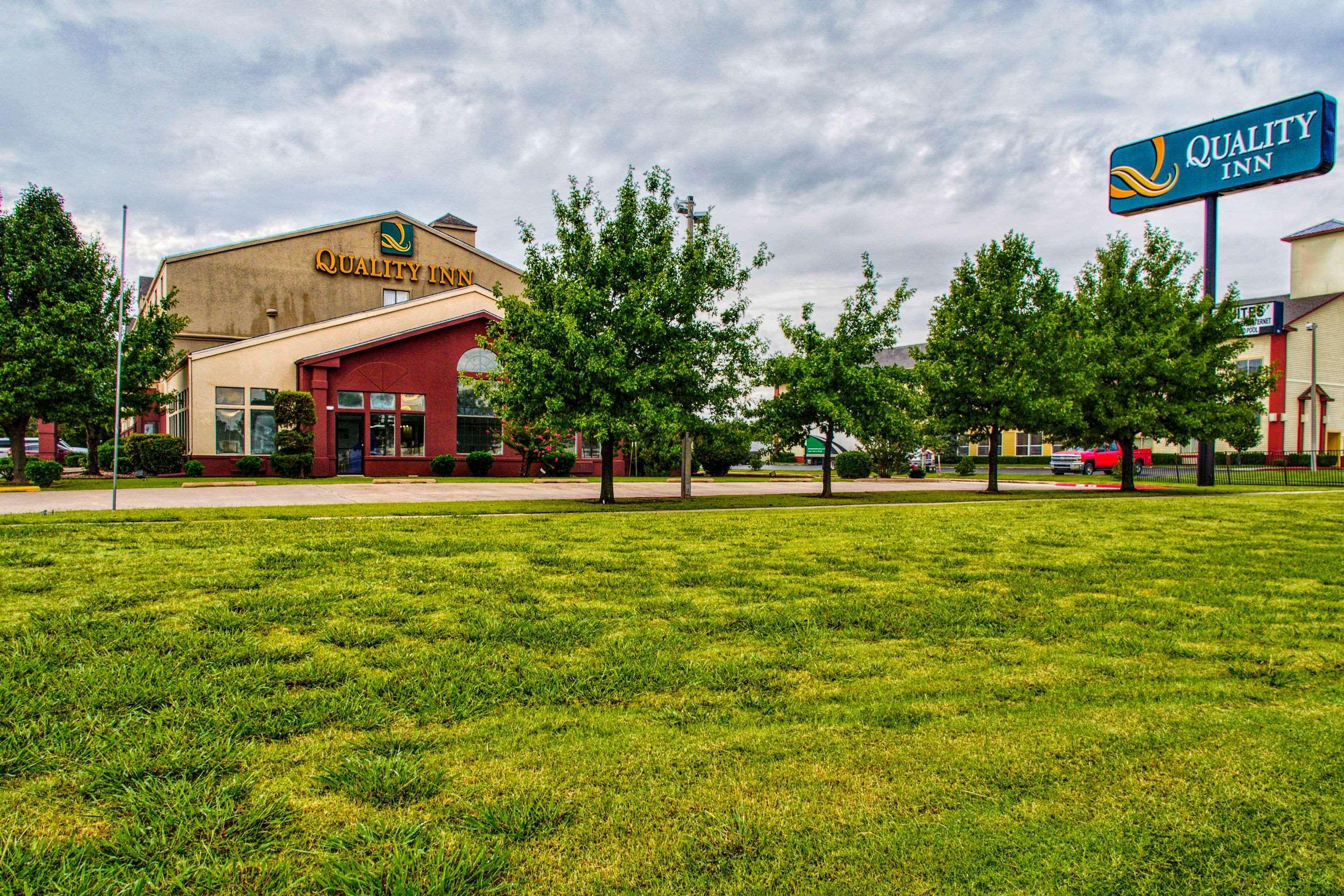 Quality Inn Moore - Oklahoma City Eksteriør billede